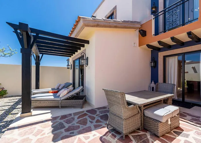 Luxury House With Ocean View Ferienhaus